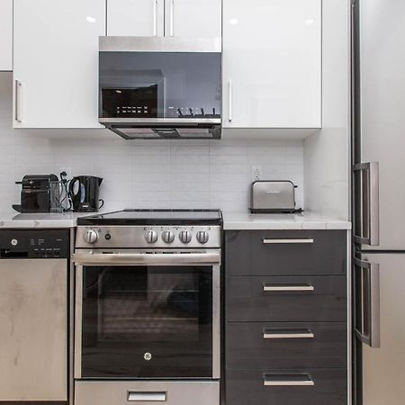 Lofts Du Parc Lahaie Montreal Exterior photo